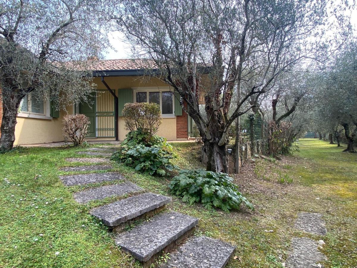 Villa Sweet Flower - With Private Pool And Garden Manerba del Garda Luaran gambar
