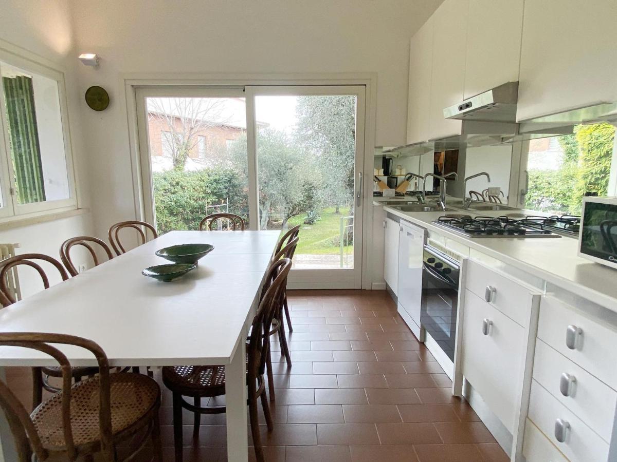 Villa Sweet Flower - With Private Pool And Garden Manerba del Garda Luaran gambar